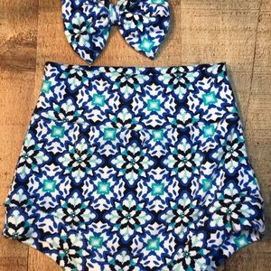 6/9 months bummies with matching hair bow